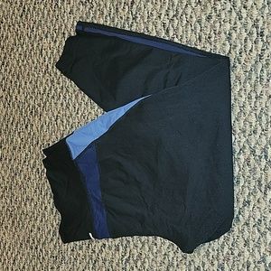 Aerie black/dark and light blue cropped leggings w/pockets